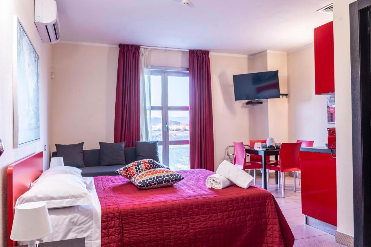 Apartahotel Easy Space 2*